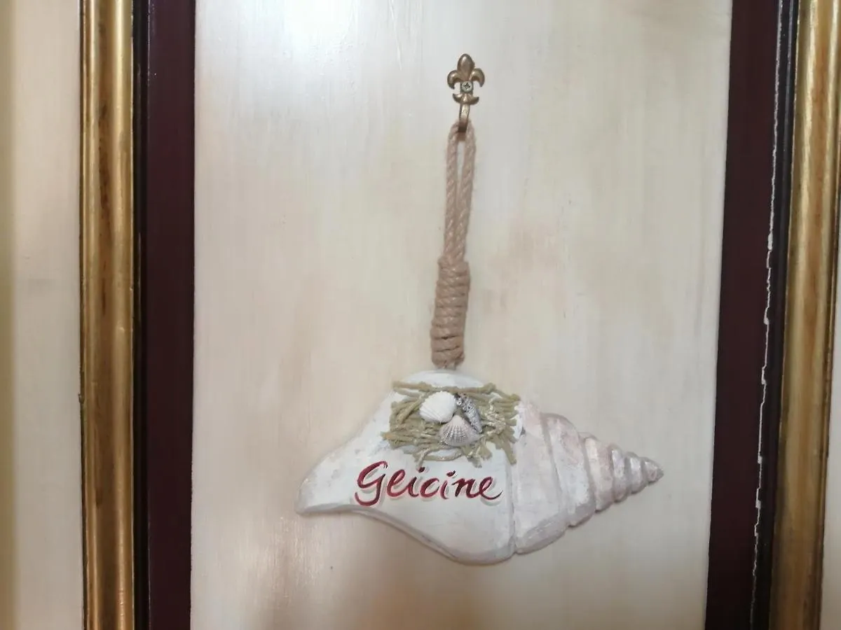 Bed & Breakfast Jasmine Cottage Luni