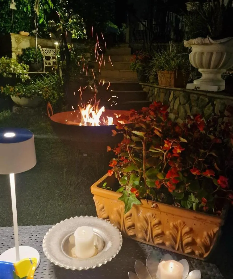 Jasmine Cottage Luni 0*,