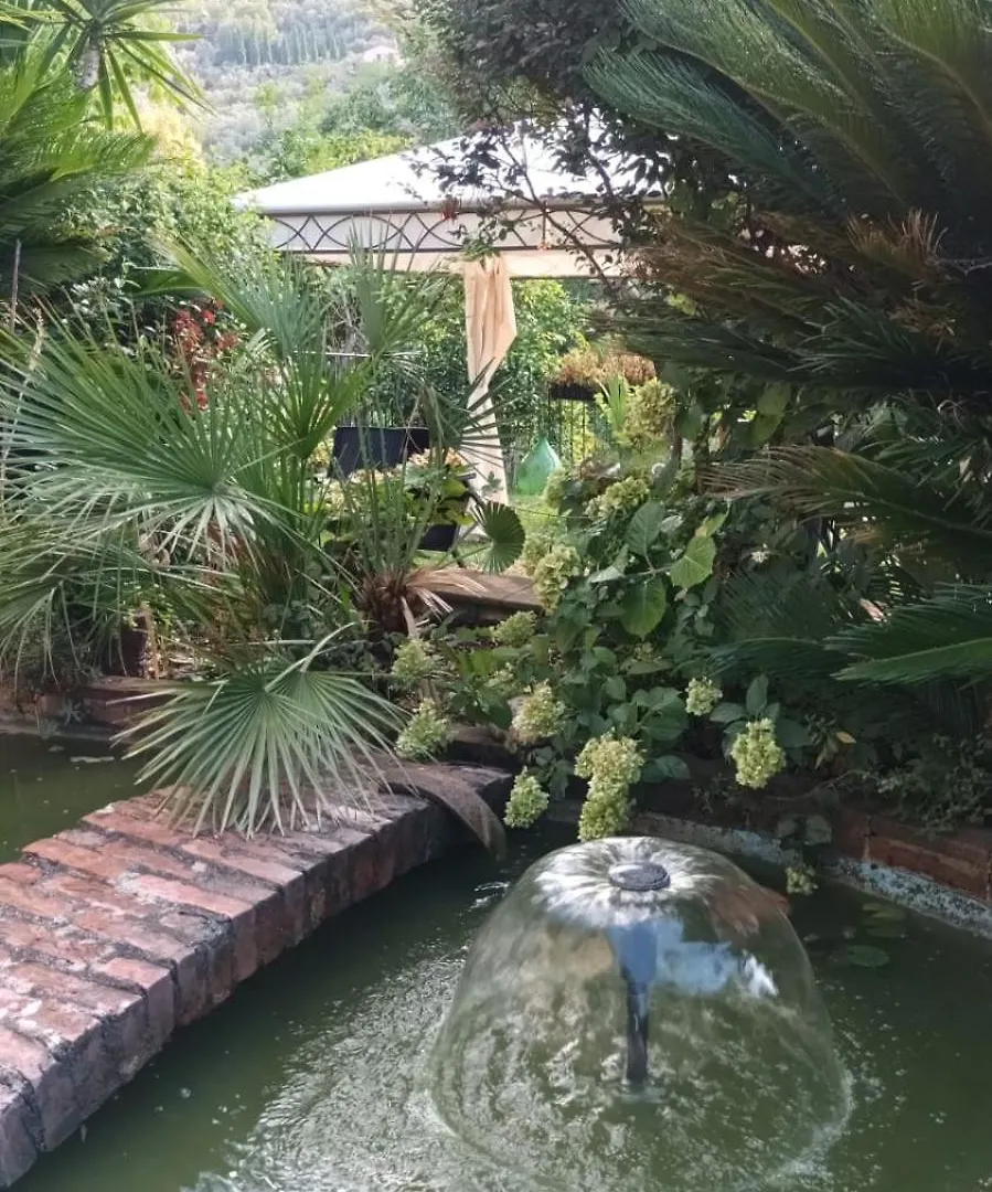 Jasmine Cottage Luni 0*,  Italien
